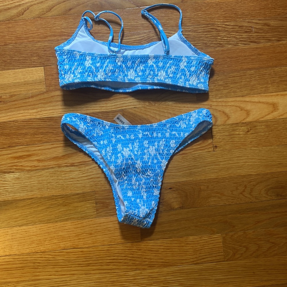 Shein Bikini - Picture 3 of 4